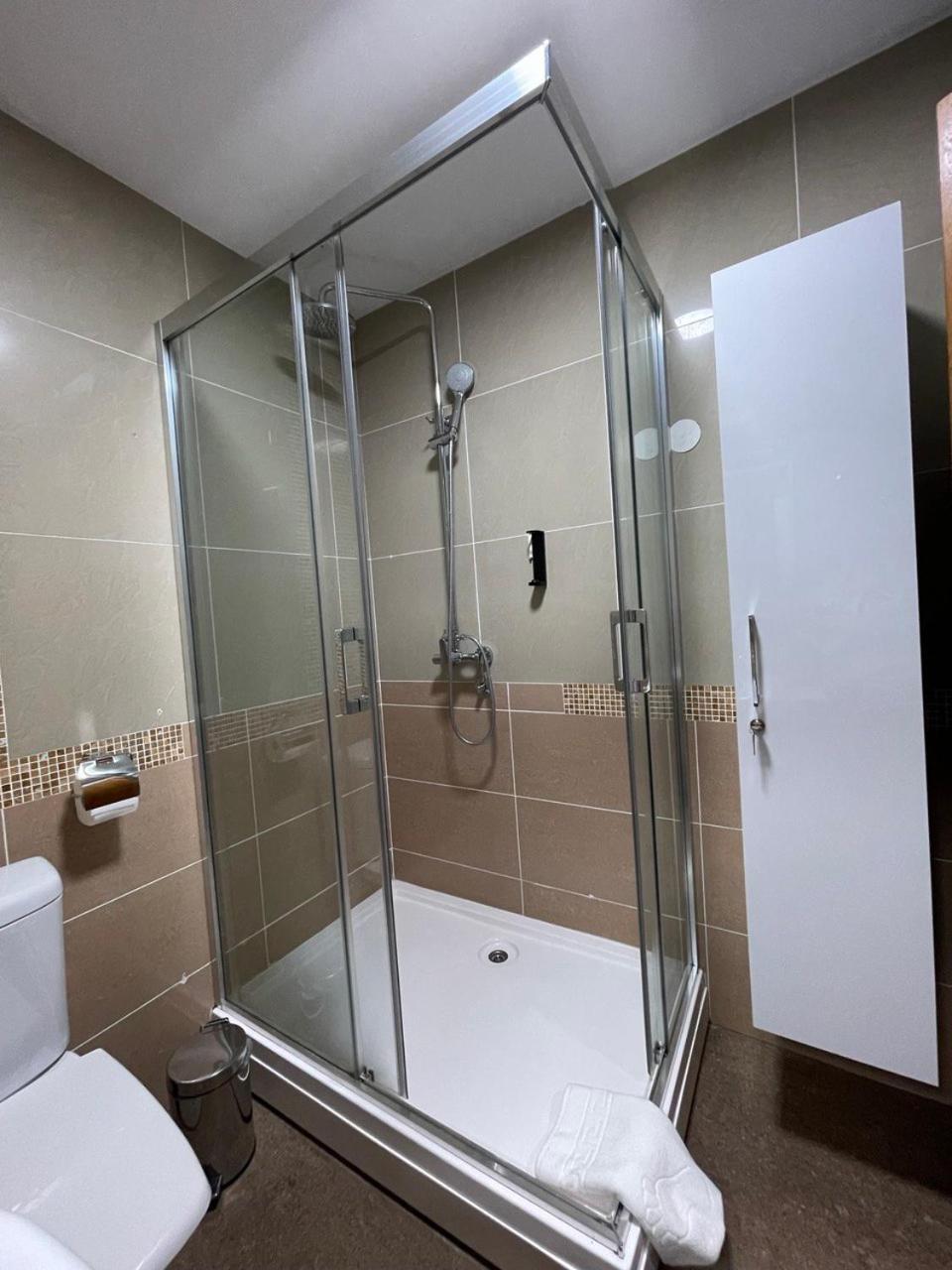 Imperia Apartments Vrnjačka Banja エクステリア 写真