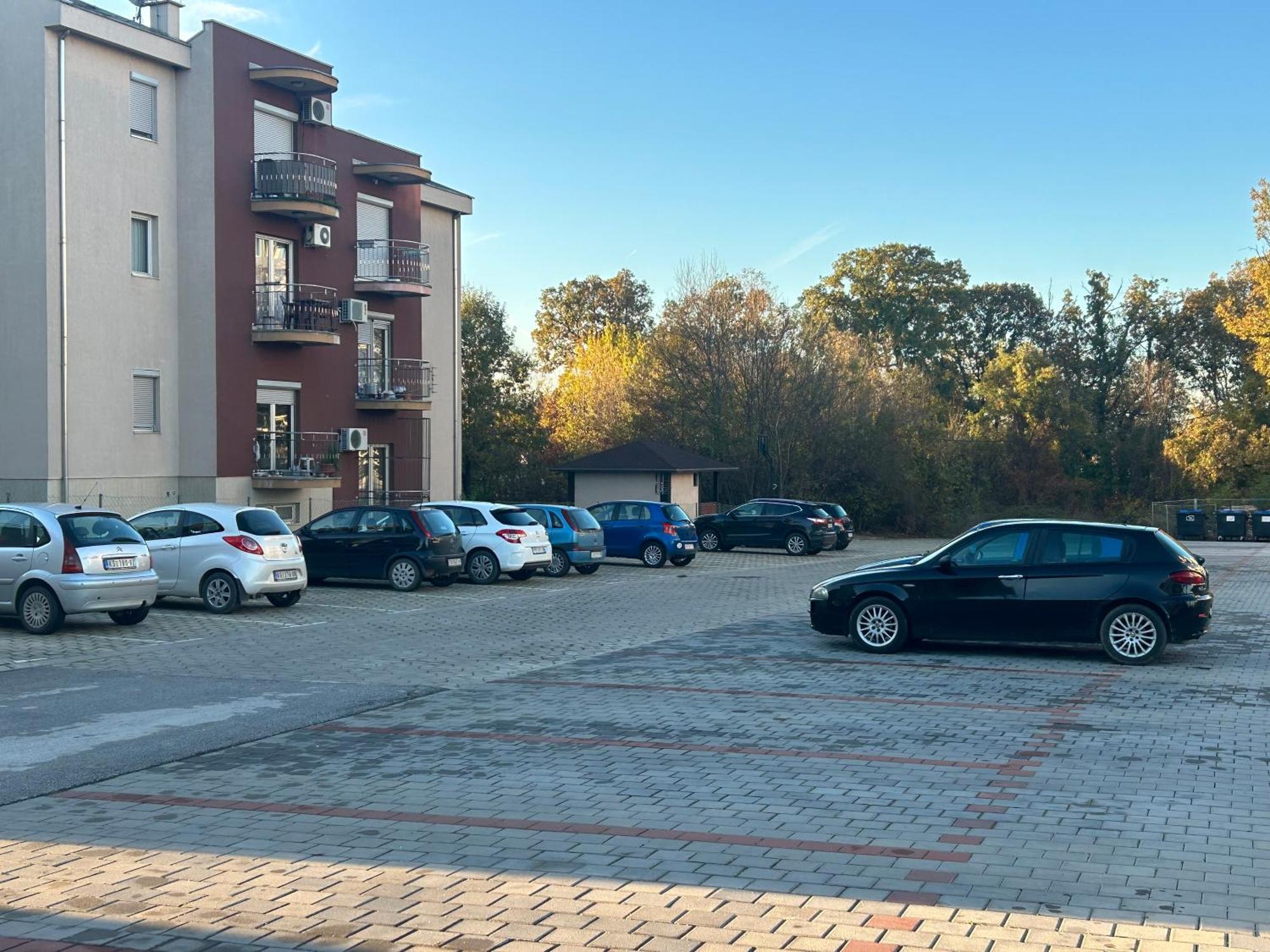 Imperia Apartments Vrnjačka Banja エクステリア 写真